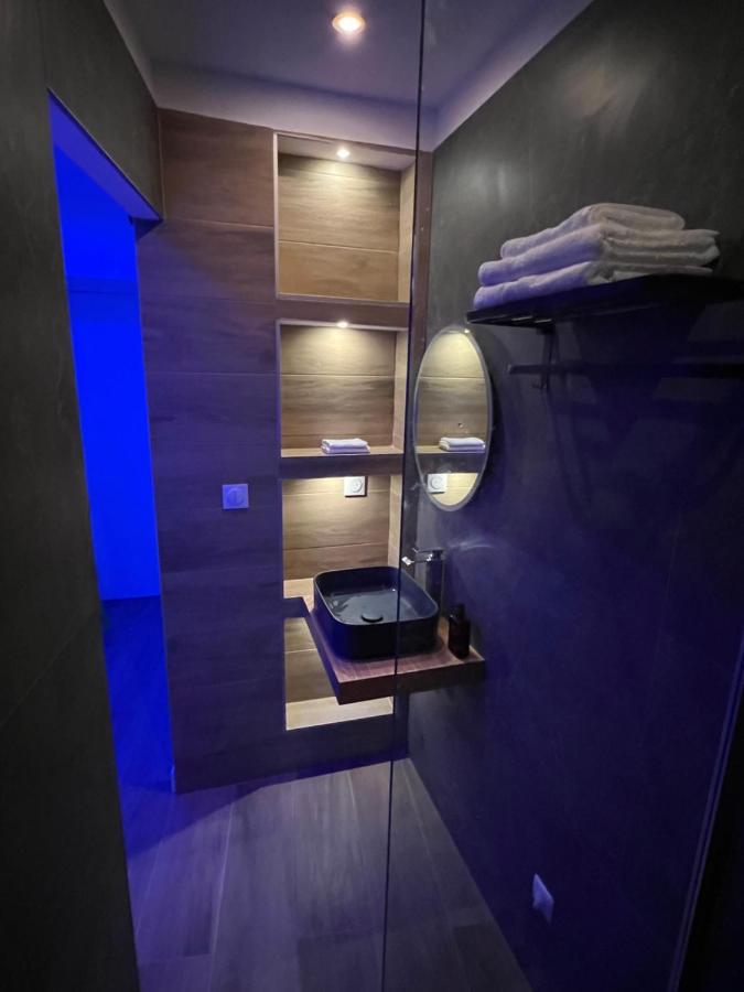 Chic & Jacuzzi Apartment Givors Exterior photo